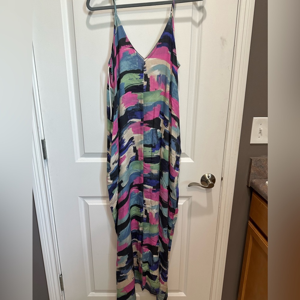 lovestitch maxi with geo print and pockets , worn once sz sm/med
